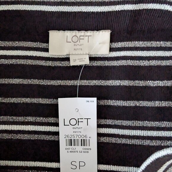 3/$30 BNWT LOFT Skirt - Picture 5 of 5